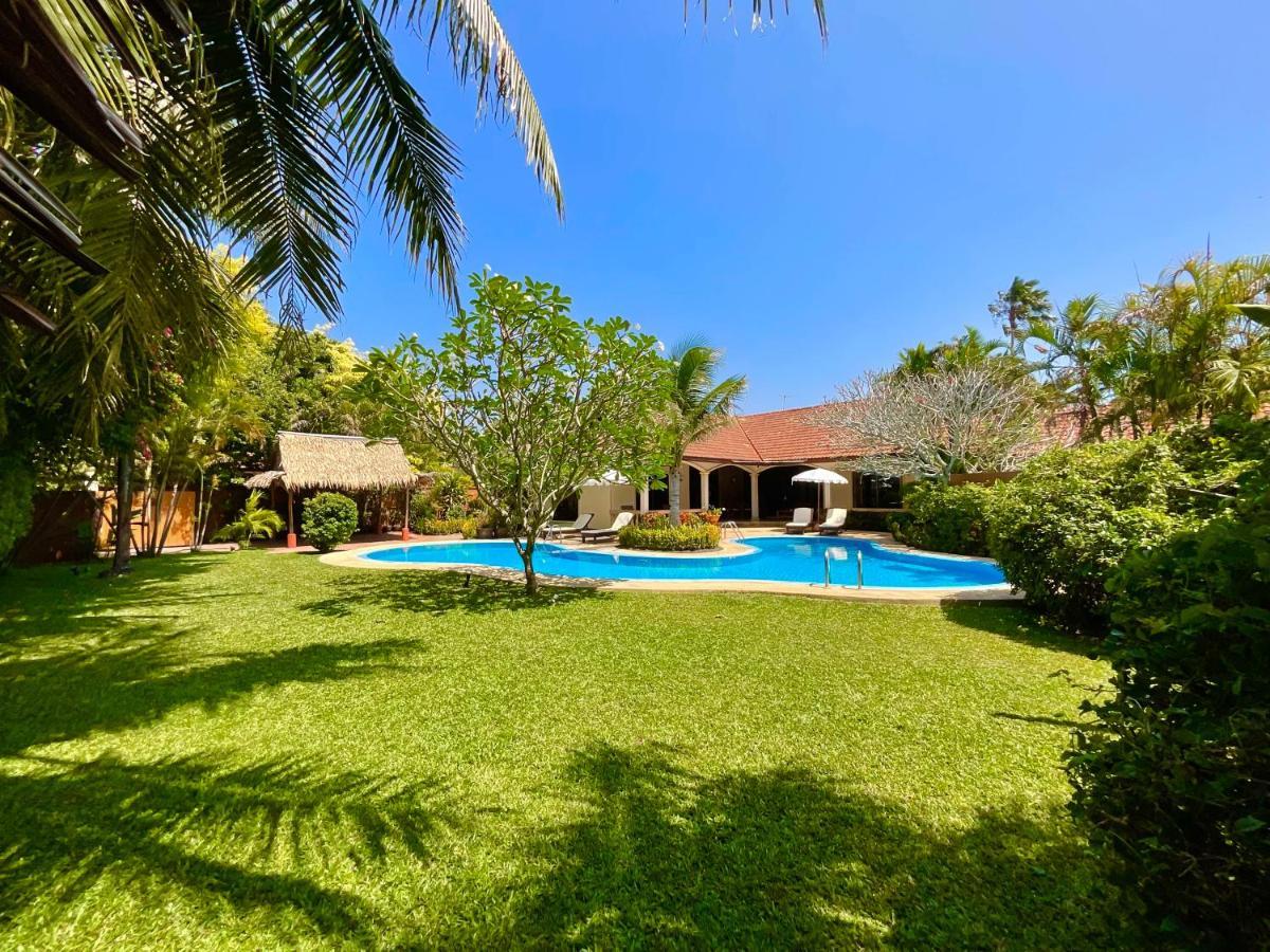 Coconut Paradise Holiday Villas Phuket Kültér fotó